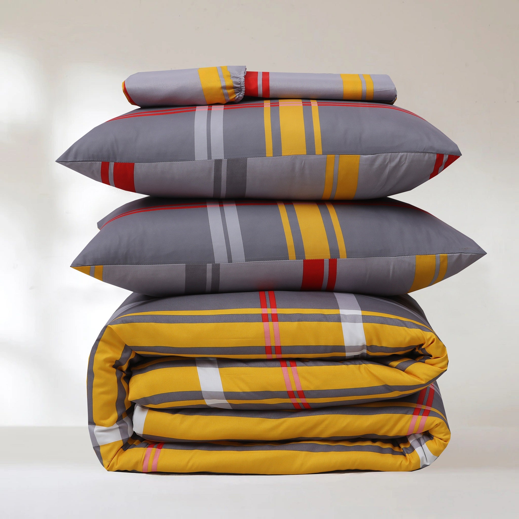 MillPrice 4-Piece Bedding Set – Effortless Bedroom Comfort