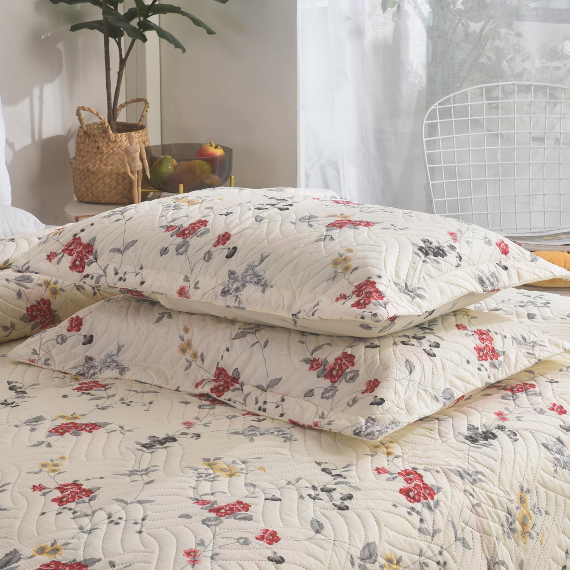 Luxury 3 Piece Bedding Set – Soft Microfibre Bedspread with Pillowcases | Lightweight & Cosy Bedspread-Milan