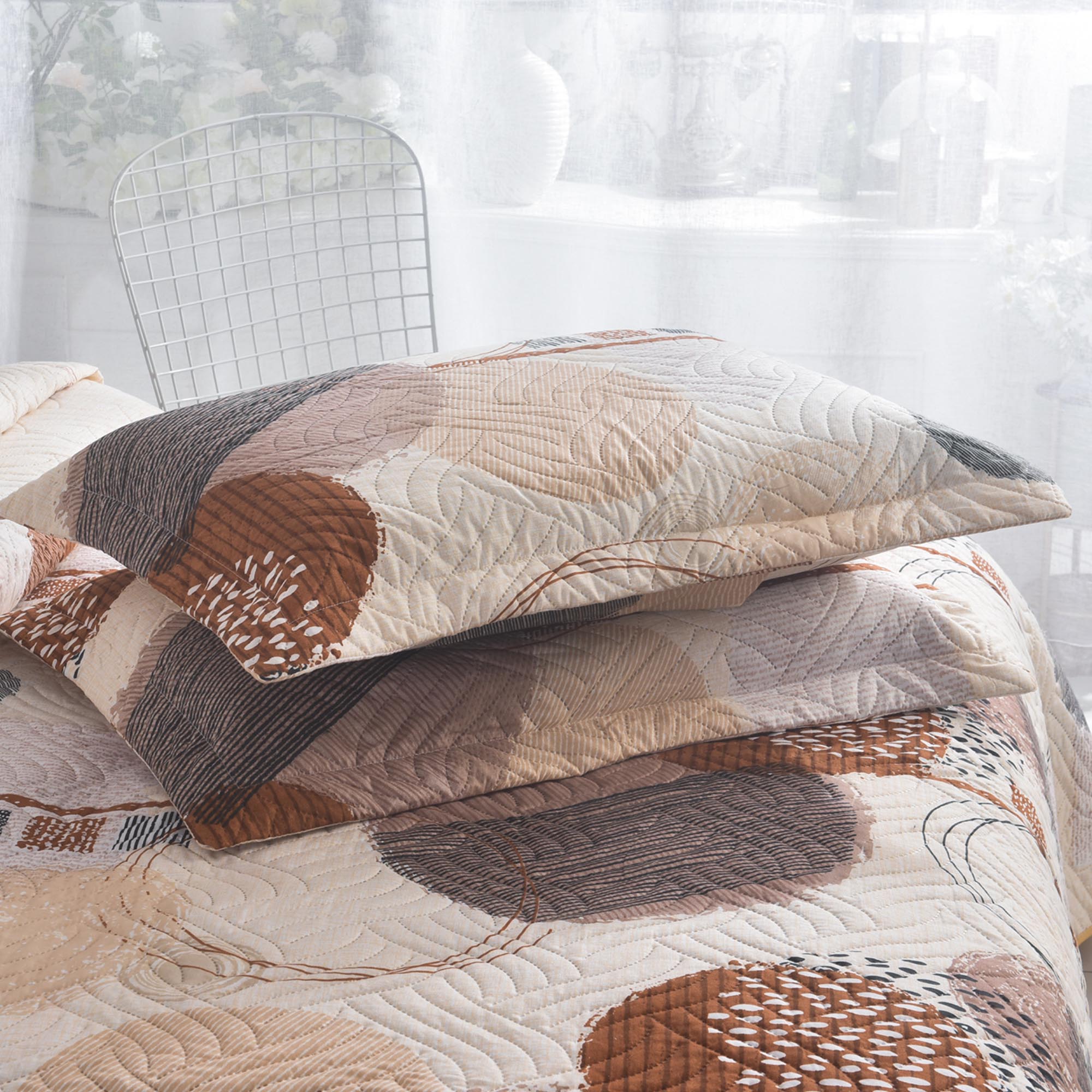 Luxury 3 Piece Bedding Set – Soft Microfibre Bedspread with Pillowcases | Lightweight & Cosy Bedspread-Milan