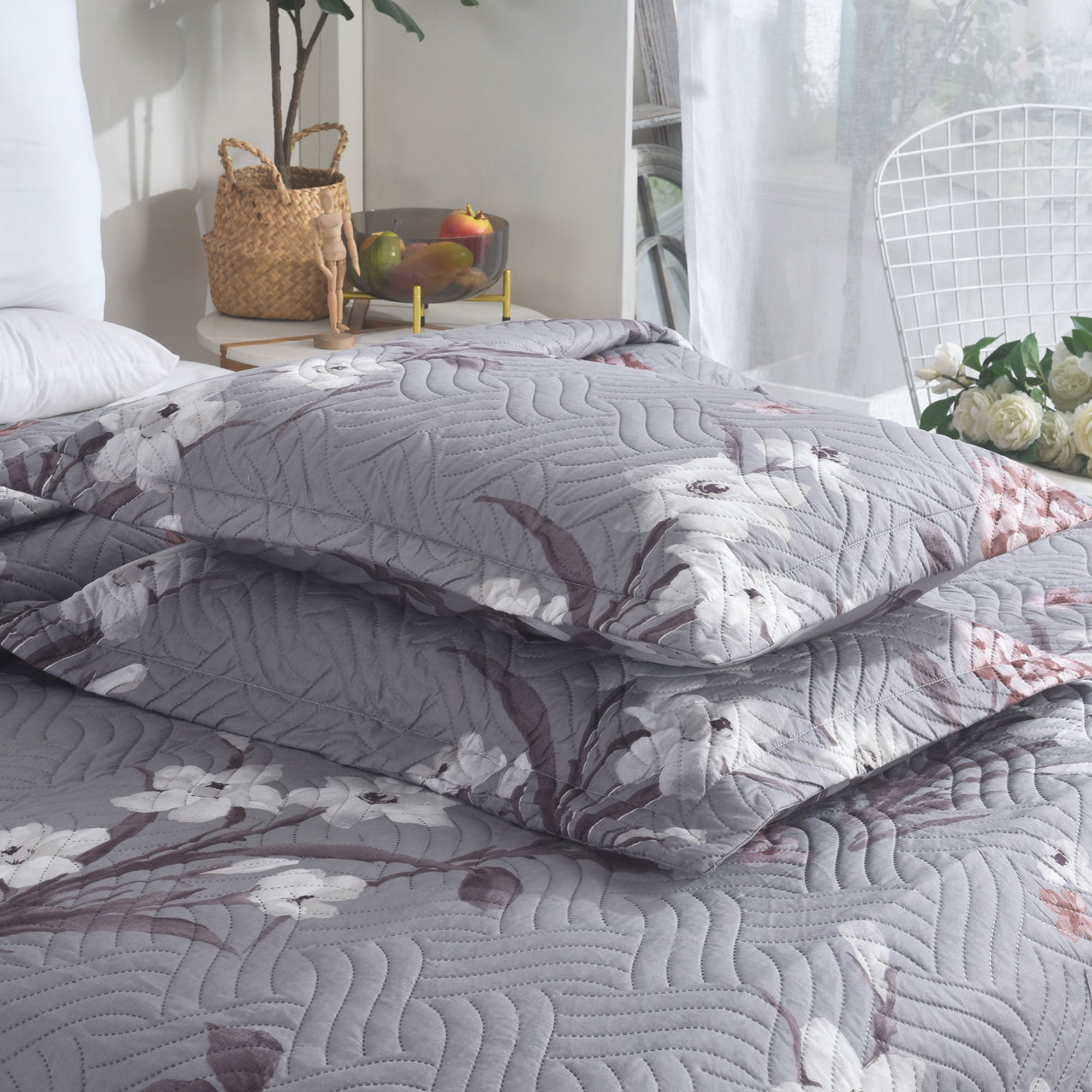 Luxury 3 Piece Bedding Set – Soft Microfibre Bedspread with Pillowcases | Lightweight & Cosy Bedspread-Milan