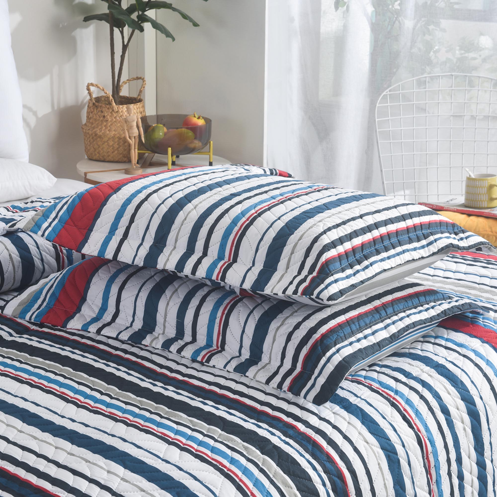 Luxury 3 Piece Bedding Set – Soft Microfibre Bedspread with Pillowcases | Lightweight & Cosy Bedspread-Milan