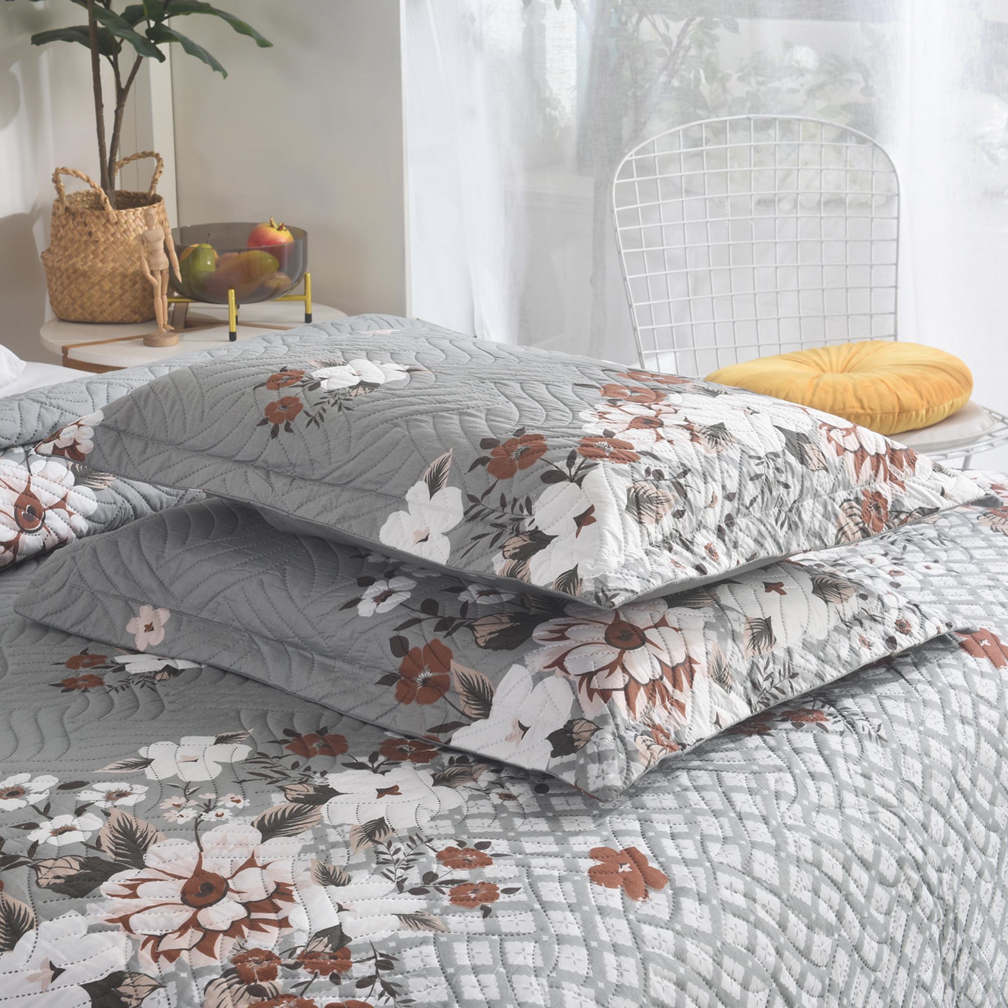 MillPrice Quilted 3-Piece Bedspread Set – Elegant Layered Comfort with Coordinated Pillowcases