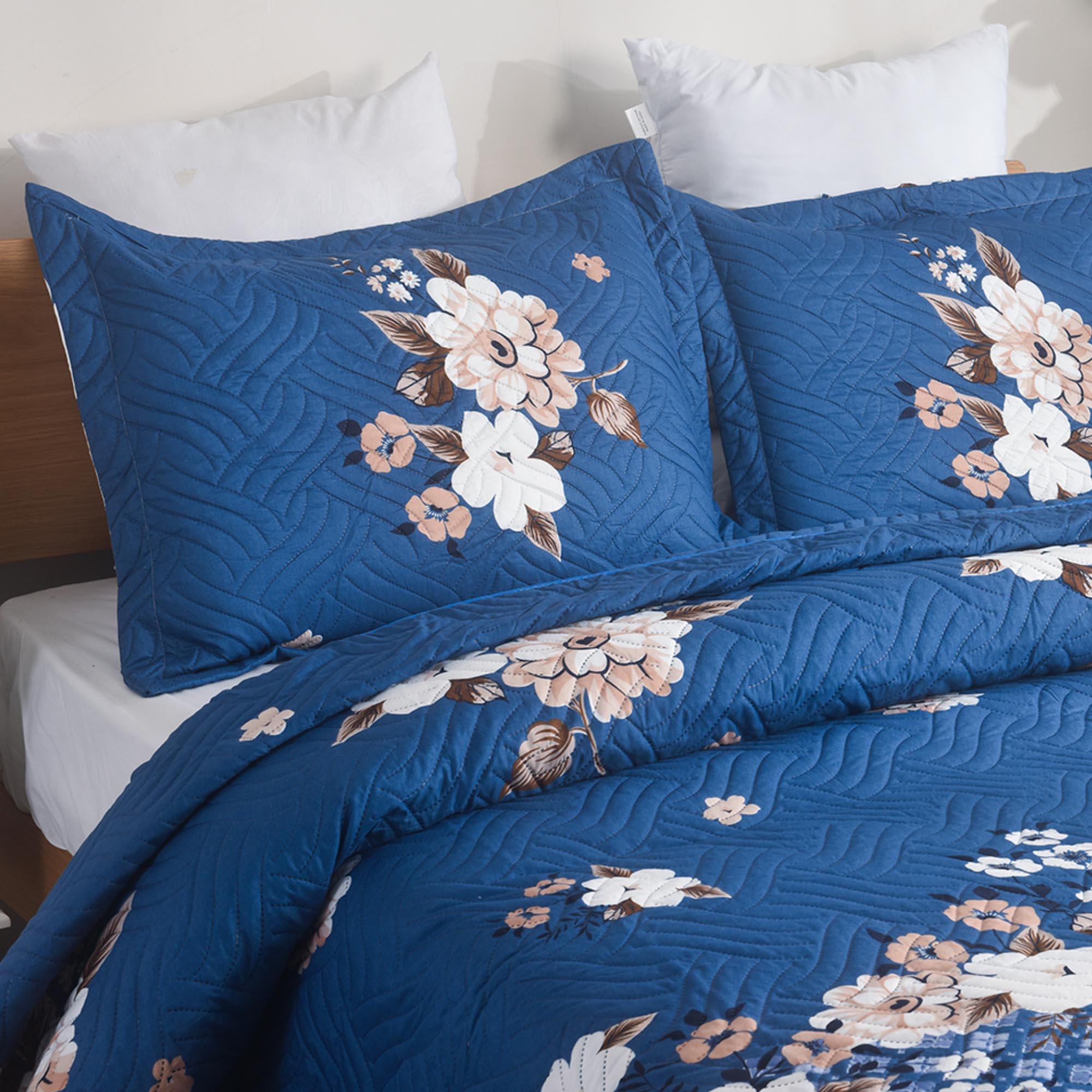 Luxury 3 Piece Bedding Set – Soft Microfibre Bedspread with Pillowcases | Lightweight & Cosy Bedspread-Milan