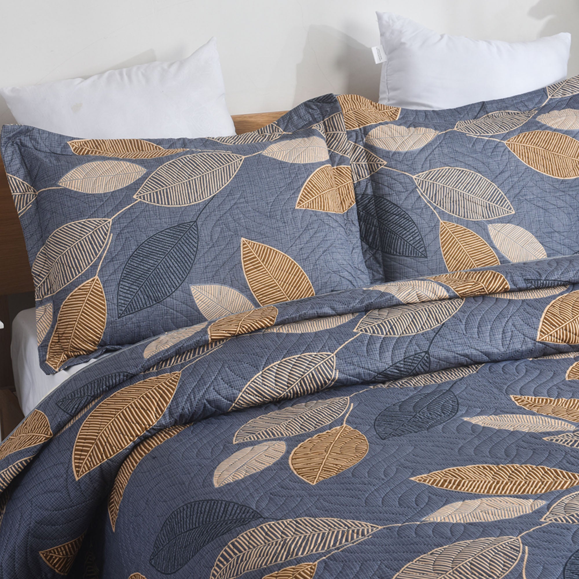 Luxury 3 Piece Bedding Set – Soft Microfibre Bedspread with Pillowcases | Lightweight & Cosy Bedspread-Milan