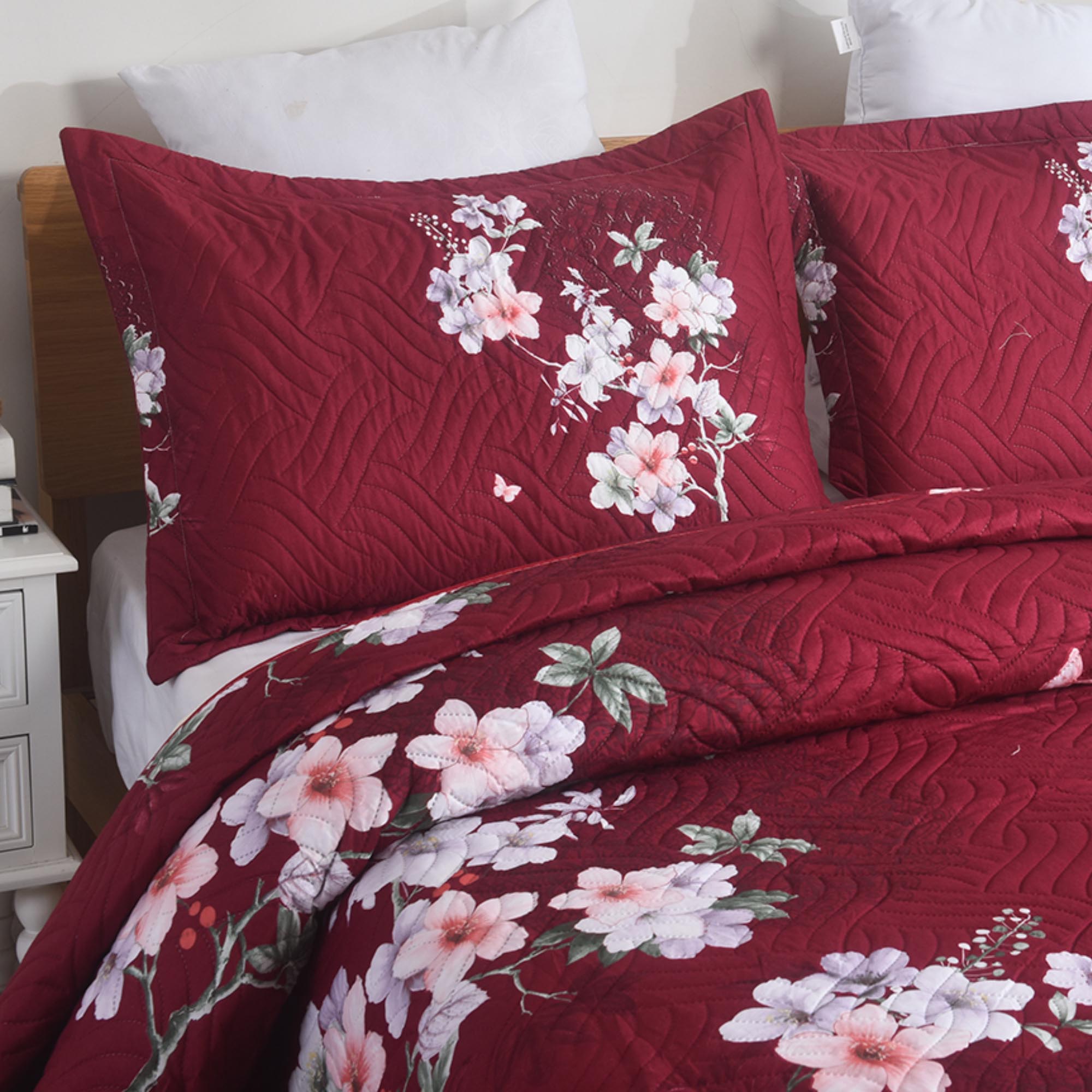 Luxury 3 Piece Bedding Set – Soft Microfibre Bedspread with Pillowcases | Lightweight & Cosy Bedspread-Milan