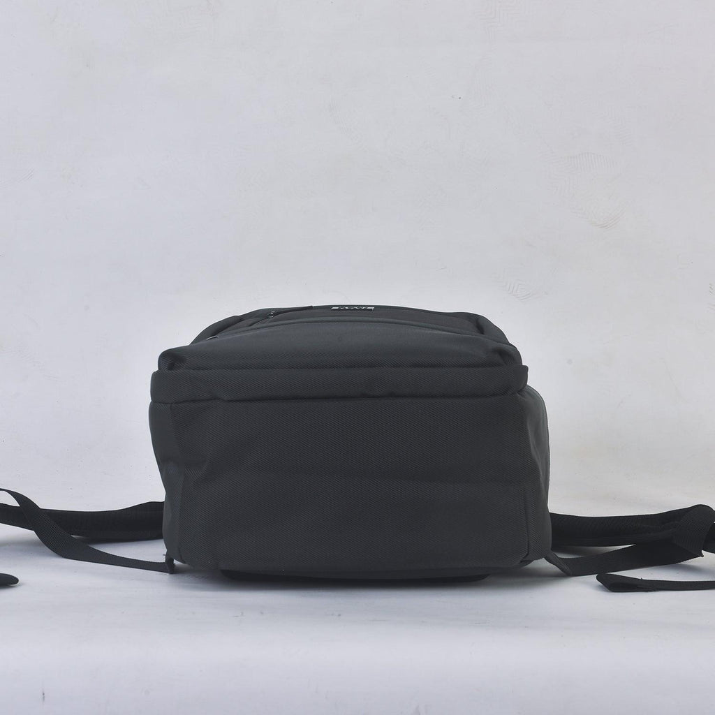 MillPrice Smart Backpack – Charge On The Go