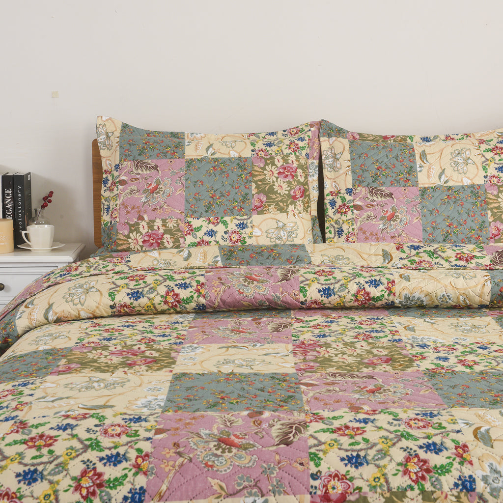 3 Piece Luxury Quilted Bedspread Set – Reversible Floral Patchwork Bedspread with Pillow Shams | Soft Microfibre Bed Throw for Double & King Size Beds