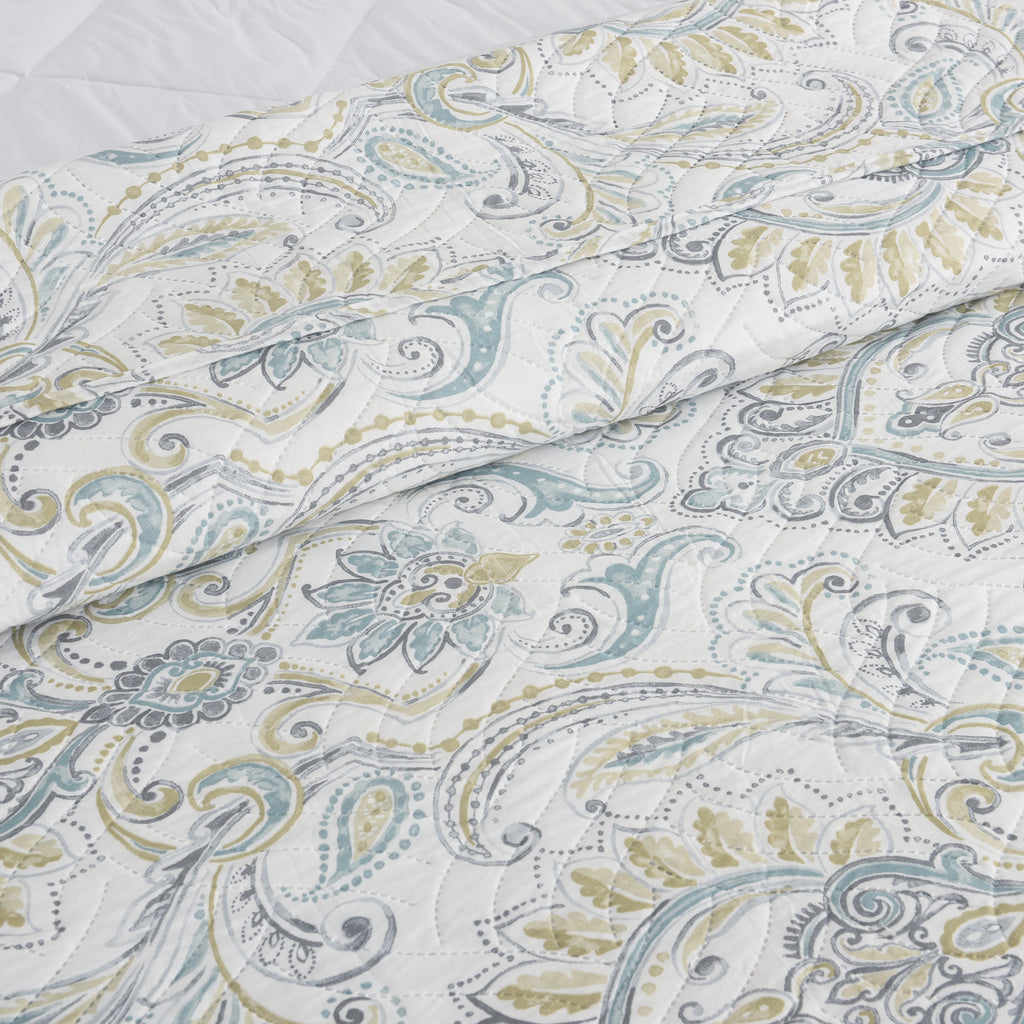 3 Piece Luxury Quilted Bedspread Set – Reversible Floral Patchwork Bedspread with Pillow Shams | Soft Microfibre Bed Throw for Double & King Size Beds