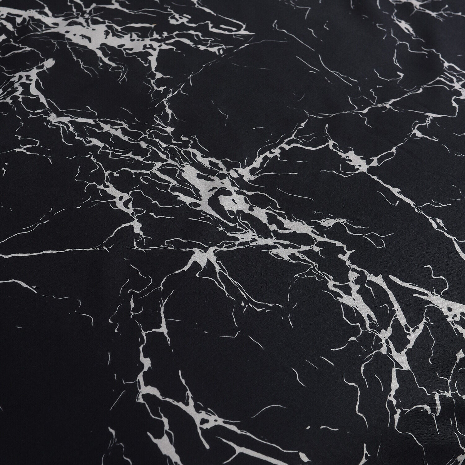 MillPrice Obsidian Marble Luxe Microfiber 4-Piece Bedding Set – Duvet Cover, Fitted Sheet & 2 Pillowcases