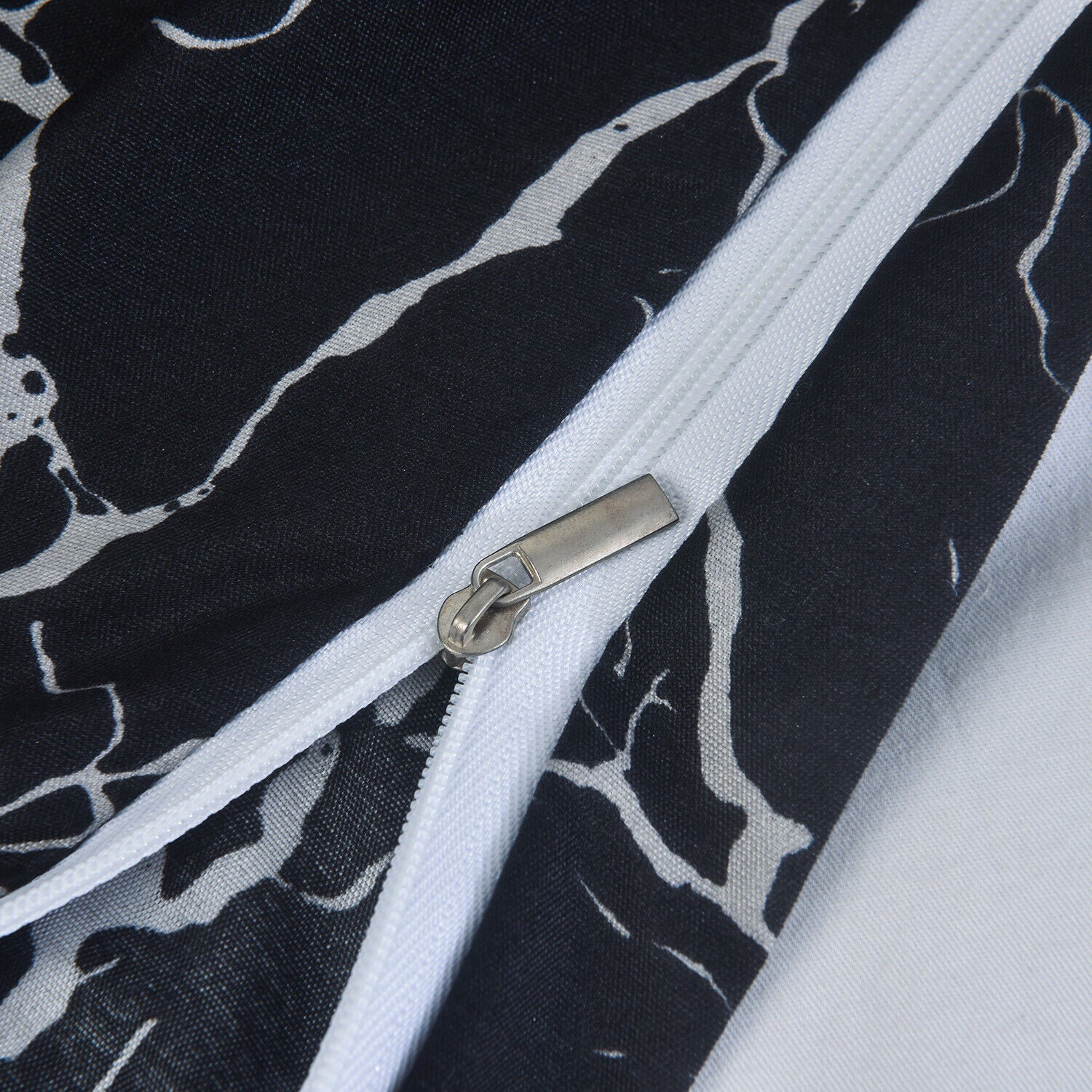 MillPrice Obsidian Marble Luxe Microfiber 4-Piece Bedding Set – Duvet Cover, Fitted Sheet & 2 Pillowcases