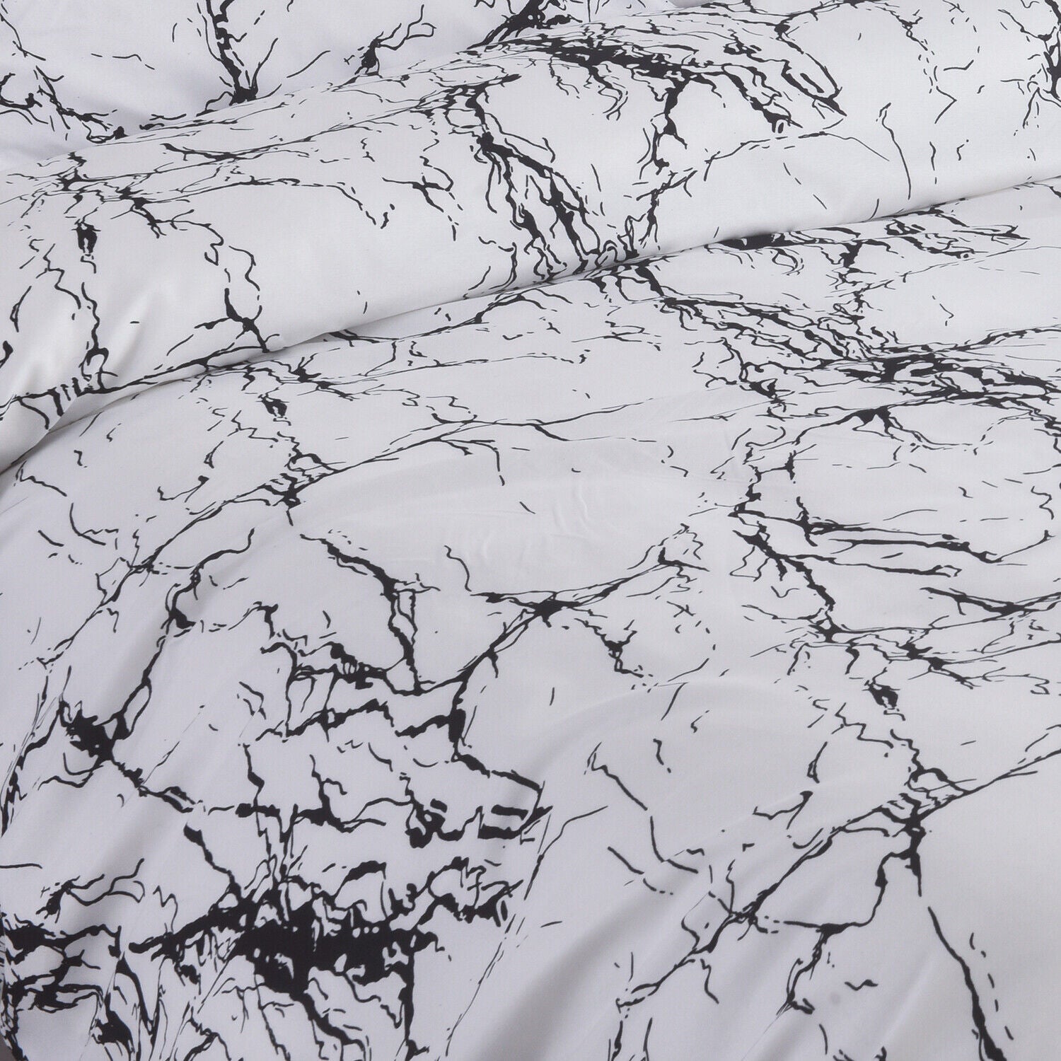 MillPrice Obsidian Marble Luxe Microfiber 4-Piece Bedding Set – Duvet Cover, Fitted Sheet & 2 Pillowcases