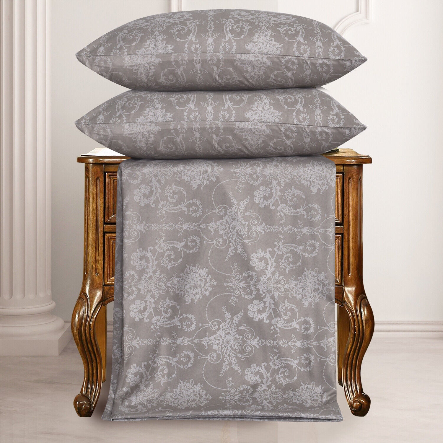 MillPrice 4-Piece Bedding Set – Refined Comfort in Signature Designs