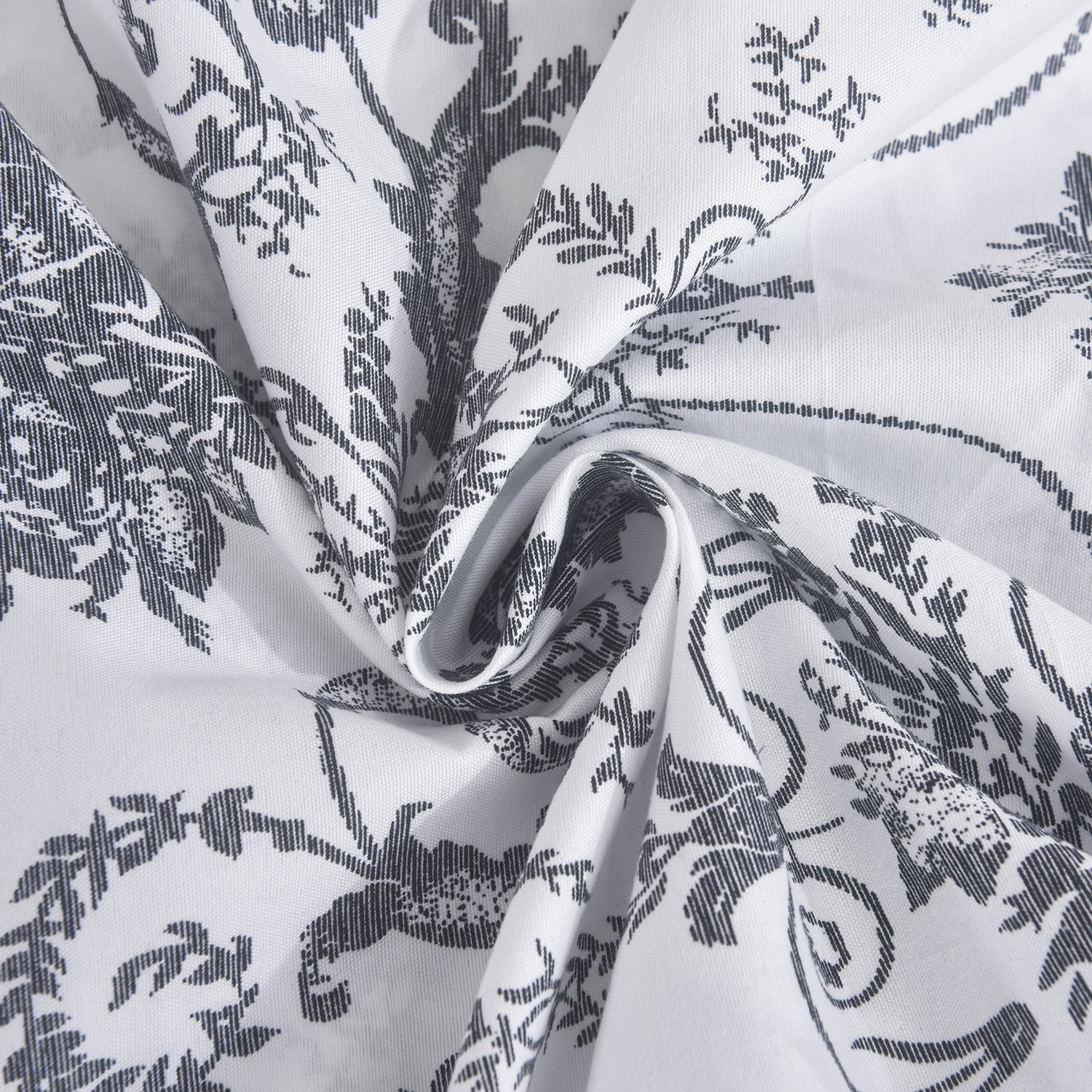 MillPrice 4-Piece Bedding Set – Refined Comfort in Signature Designs