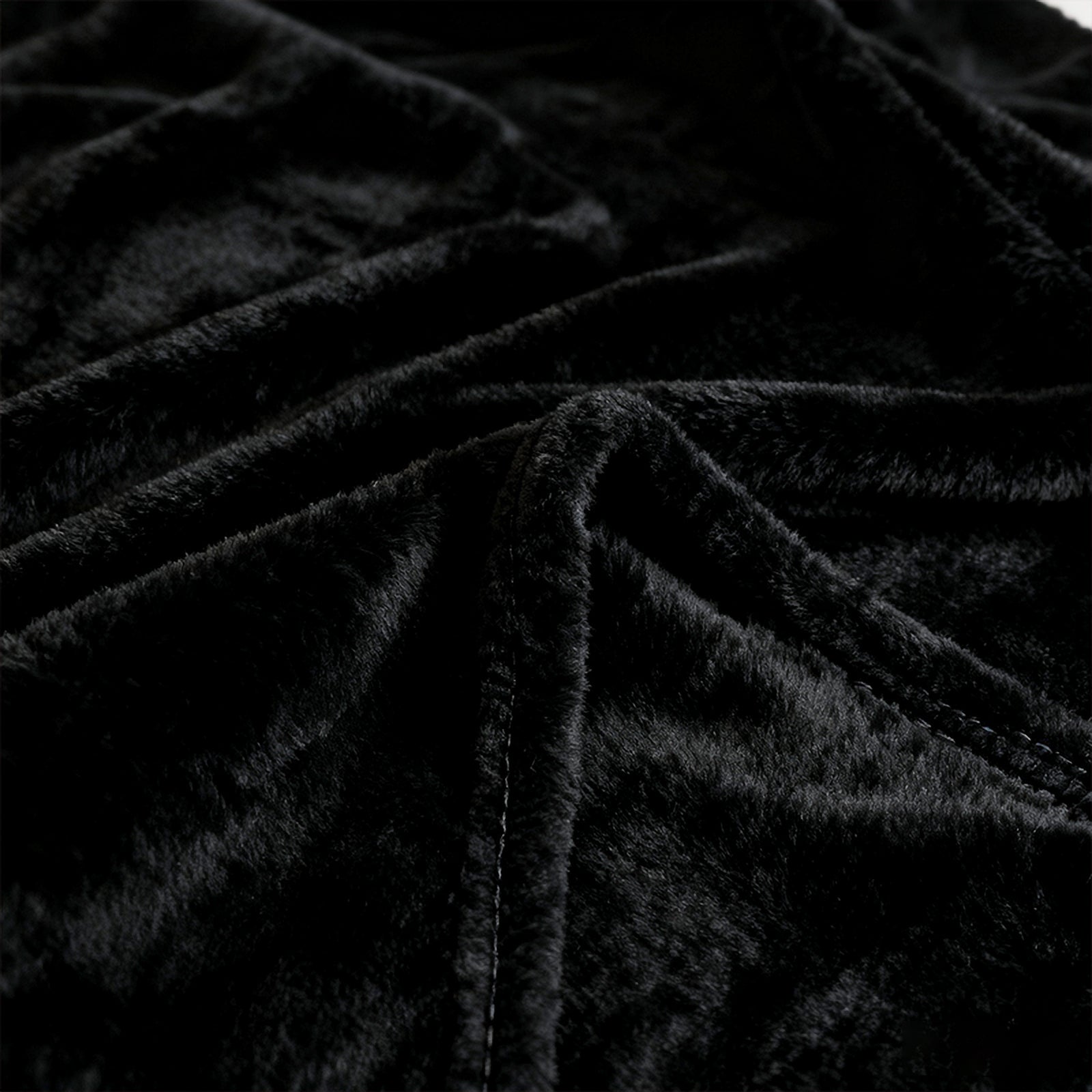 MillPrice Plain Fleece Throw Blanket – Soft Everyday Warmth