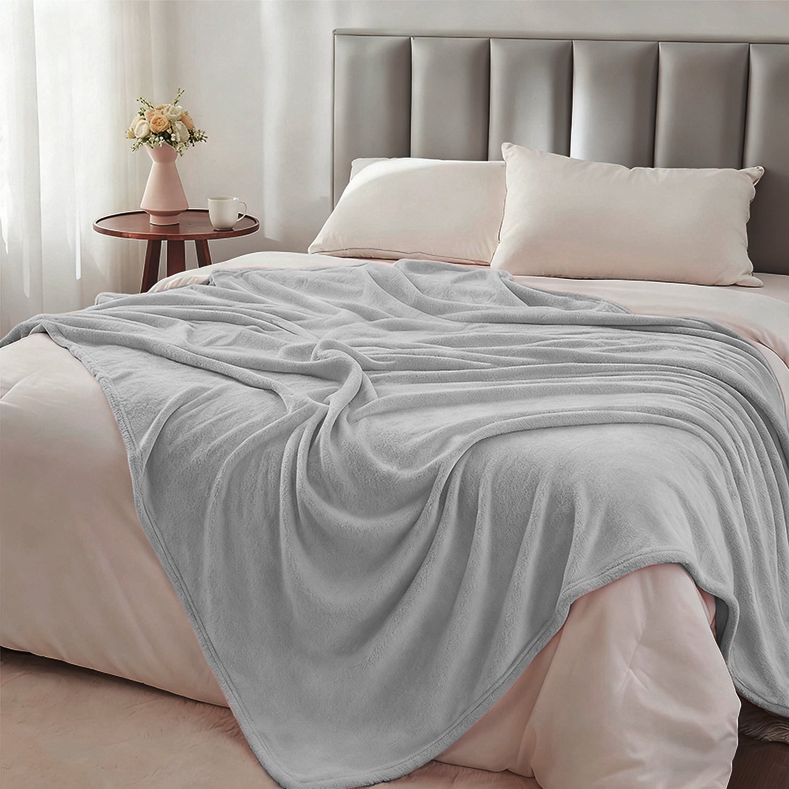 MillPrice Plain Fleece Throw Blanket – Soft Everyday Warmth