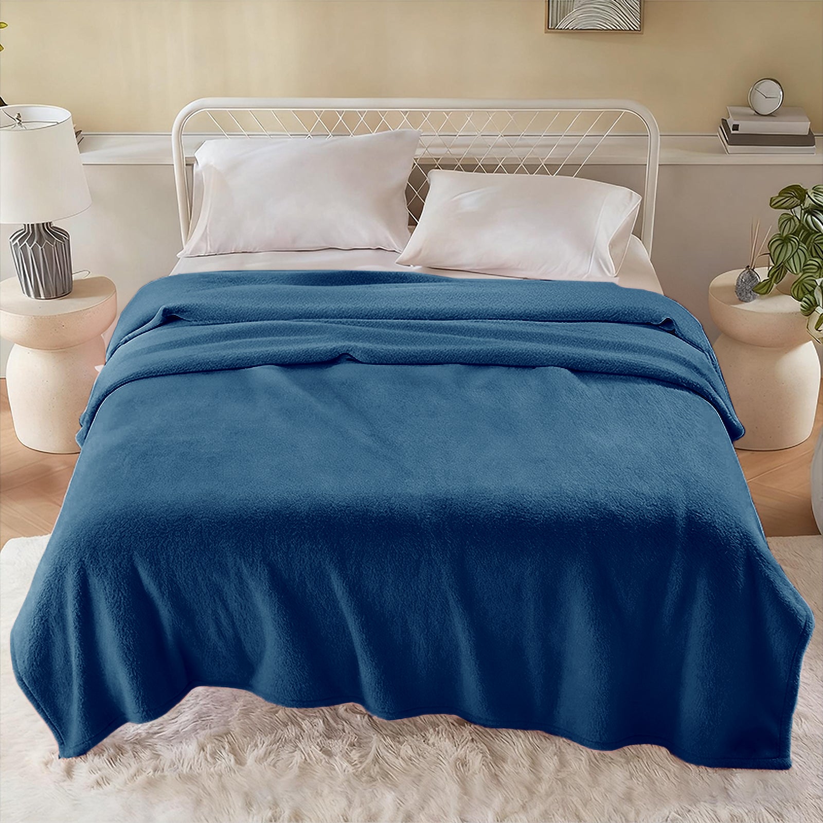 MillPrice Plain Fleece Throw Blanket – Soft Everyday Warmth